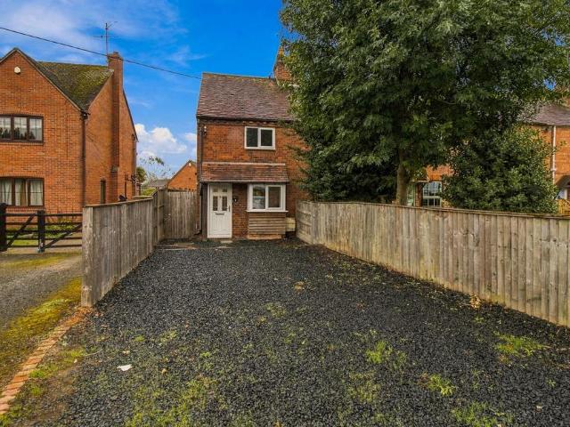Worcester WR5 2 bed terraced house to rent £1,150 pcm £265 pw