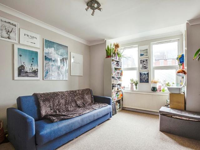 Wordsworth Avenue, Greenford