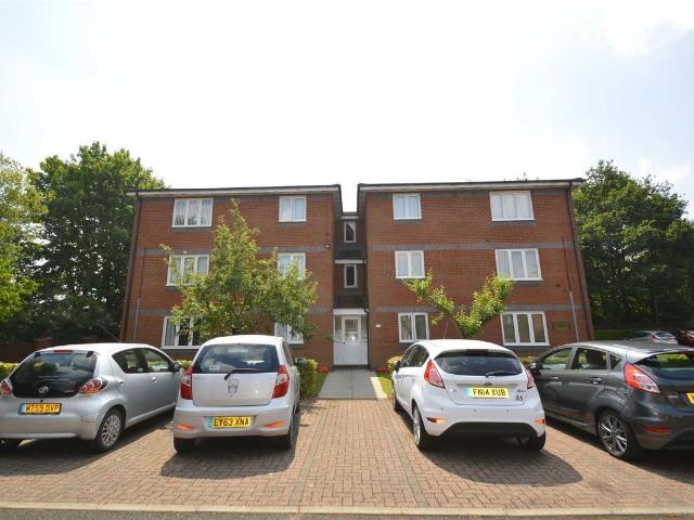 Wordsworth House, Keats Drive, Macclesfield SK10, 1 bed flat to rent, £795 pcm | PrimeLocation