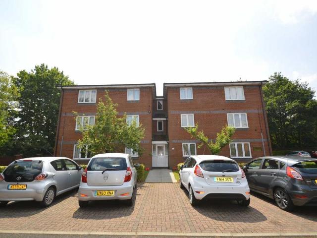 Wordsworth House, Keats Drive. 1 bed apartment to rent £795 pcm £183 pw