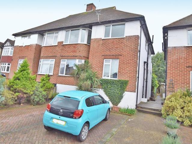 Wordsworth Road, Penenden Heath ME14, 2 bed maisonette to rent, £1,200 pcm | PrimeLocation