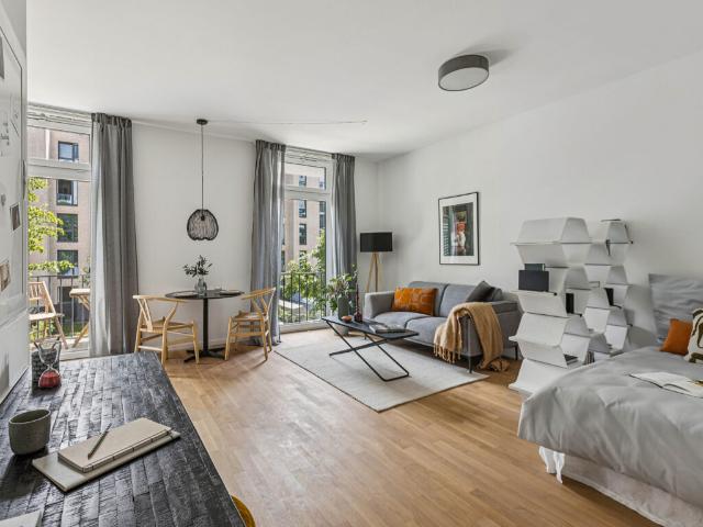 Work Life Balance – Stylish studio in a thriving city quarter