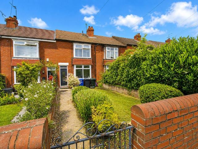 Worksop Road, Doncaster DN11 2 bed terraced house to rent £825 pcm £190 pw
