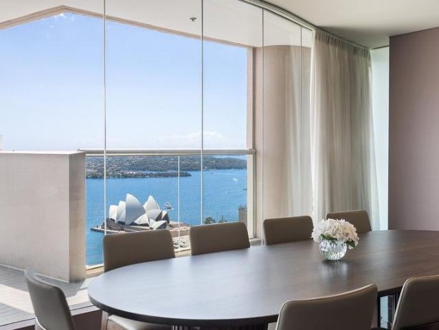 World class sub penthouse offering a front row seat to world class views