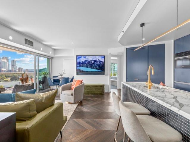World Class Designer Residence with Iconic Harbour Views