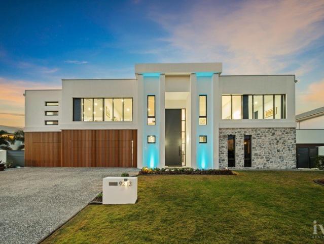 World Class Golf Front Luxury in an Exclusive Resort Setting