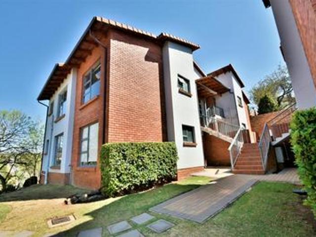 world class superlative 3 bedroom ap.