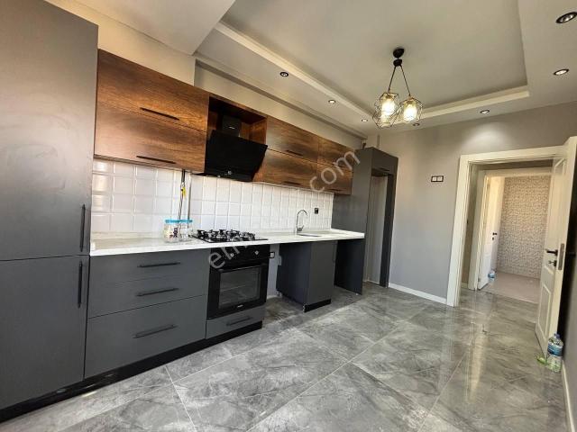 World İlkevim'dem Diş Hastanesine Yakın Kiralık 2+1