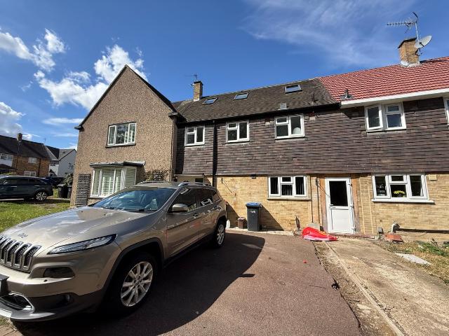 Worlds End Lane, Enfield EN2, 4 bed terraced house to rent, £2,850 pcm | PrimeLocation
