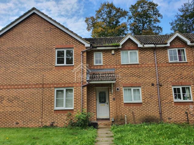 Wormalds View, Dewsbury WF12, 2 bed terraced house to rent, £850 pcm | PrimeLocation