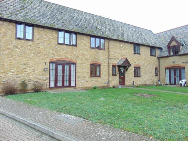 Wormley, EN10 2 bed flat to rent £1,795 pcm £414 pw