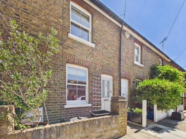 Worple Street, London SW14, 2 bed terraced house to rent, £2,895 pcm | PrimeLocation