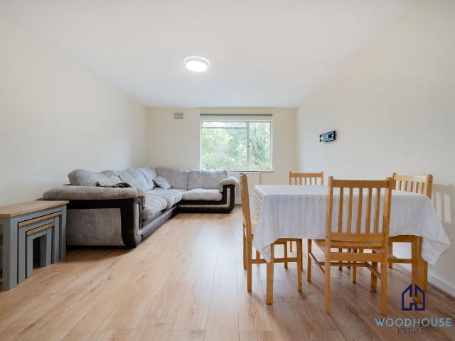 Worple Road, Wimbledon SW19, 1 bed flat to rent, £1,850 pcm | PrimeLocation