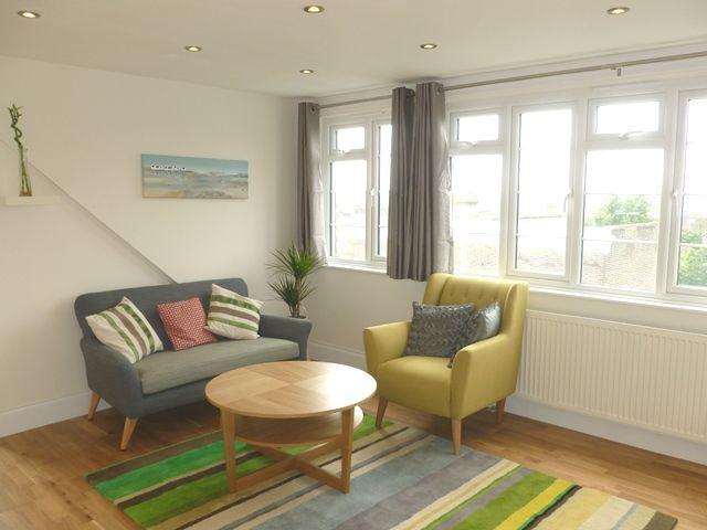 Worple Road, Wimbledon SW19, 2 bed flat to rent, £2,100 pcm | PrimeLocation