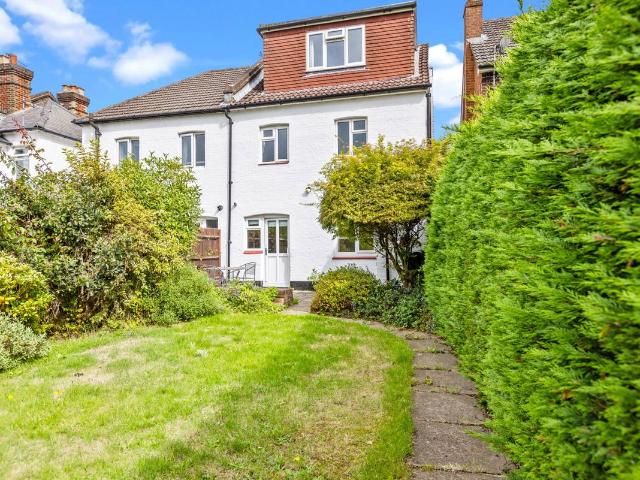 Worplesdon Road, Guildford GU2, 4 bed semi detached house to rent, £2,250 pcm | PrimeLocation