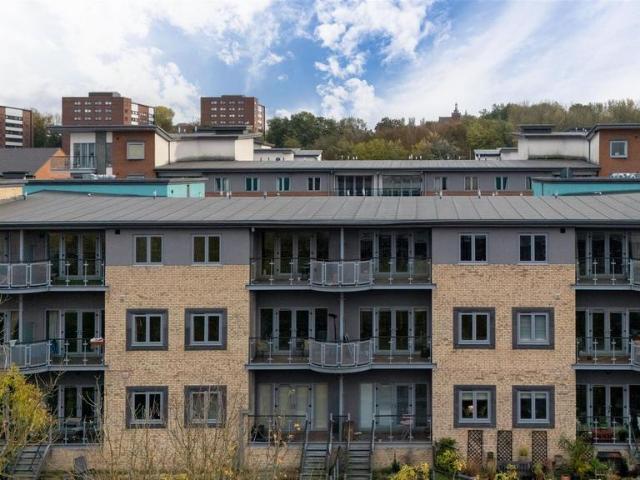 Worsdell Drive, Gateshead 2 bed apartment to rent £1,400 pcm £323 pw