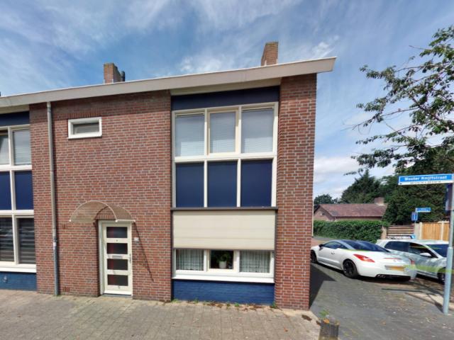 Wouter Knijffstraat 25