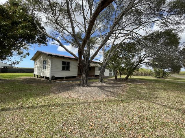 Would you like to live away from the city hussle and bussle if so this little farm house may just suit you