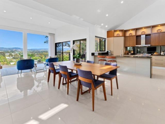 WOW ! AMAZING ARCHITECTURALLY DESIGNED HOME WITH BREATH TAKING PANORAMIC VIEWS !