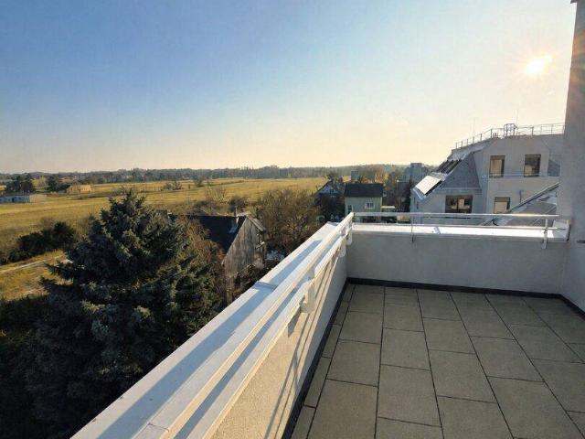 WOW Ab ins Dachgeschoss mit 3 Terrassen! Klimaaktiv Bronze + Lichtdurchflutet + Perfekte Raumaufteilung + Hochwertige Ausstattung + Nachhaltig! TOP Neubau Projekt mit naturnahen Gewässern ums Eck!