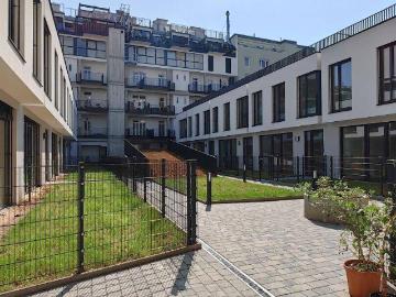 WOW + DAS PERFEKTE ZUHAUSE FÜR DICH + RUHIGE INNENHOFLAGE + BALKON + befristet vermietet