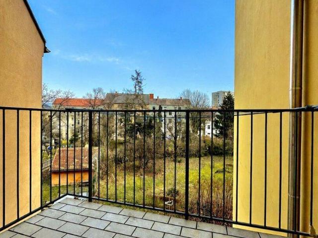 ! WOW ! I BALKON I BADEWANNE & DUSCHE I MODERNE DESIGNER KÜCHE I HELL & RUHIG I MODERNES WOHNEN I AB SOFORT VERFÜGBAR I BAHNHOFNÄHE I
