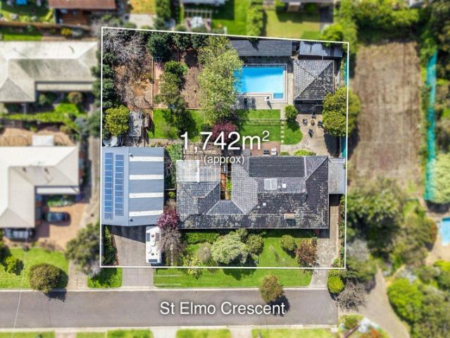 Wow! Land 1742m2, The Shed of Your Dreams & A Pool To Go With It!