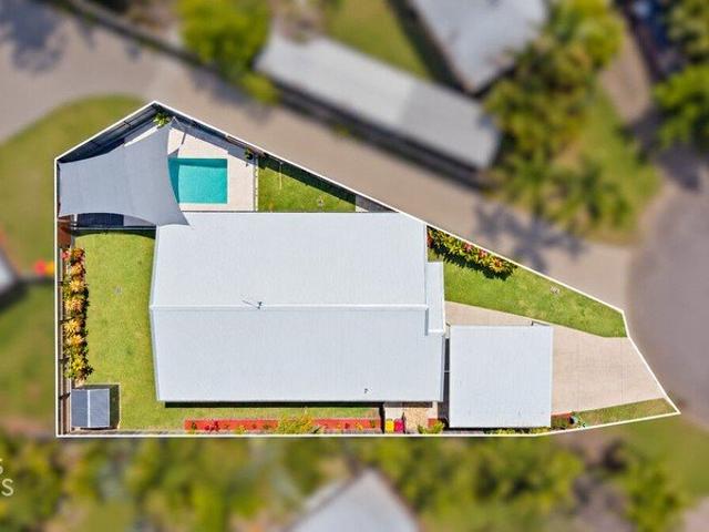 WOW! Simply Stunning Renovated, Refined & Ready to Impress!