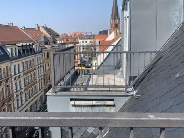 Wow* tolle DG Wohnung mit 2 Terrassen* Lindenau* 5.OG* Laminat* EBK* Aufzug* SP anmietbar