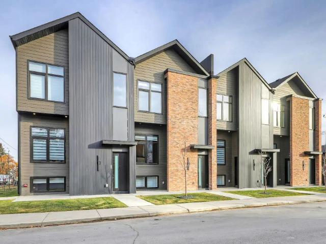 WOW Upscale Townhome in Capitol Hill 3 bed 2.5 Bath Great Location — 3 Bedrooms Townhouse