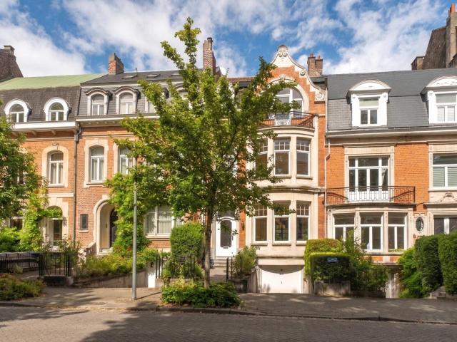 WSL/Montgomery: Superb 4 bedroom house with garden