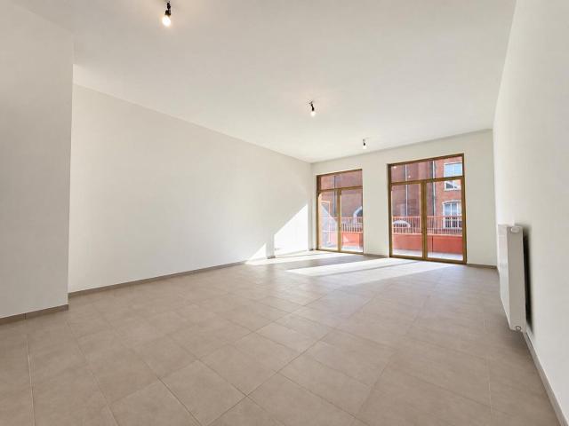 WSP Municipality – New 2 bed. flat with terrace – Accès PMR