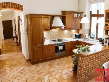 Stylowe 115 m² w odrestaurowanej kamienicy z duszą
