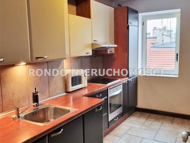 Wrocław, Stare Miasto, 80 m2 – 3 pokoje, kuchnia, łazienka