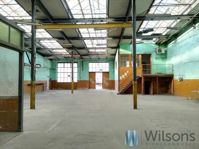 Hala 850 m² z antresolami i świetlikami inwestuj!