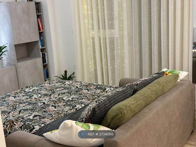 Wray Avenue, London E16, 1 bed flat to rent, £2,000 pcm | PrimeLocation