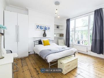 Holloway, London, Greater London - Equipped kitchen