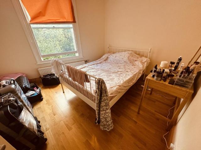 Wray Crescent, London N4 2 bed flat to rent £2,080 pcm £480 pw