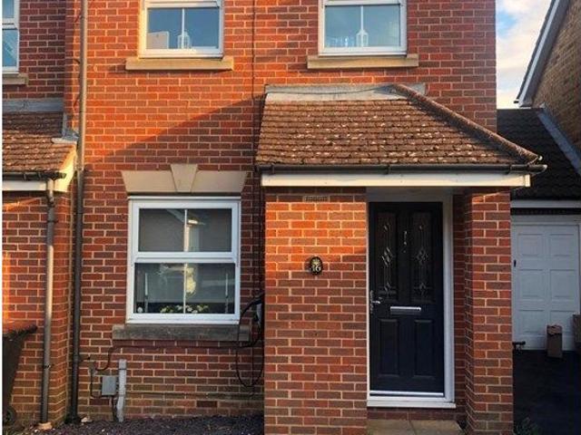 Wraysbury Close, Luton LU4, 2 bed end terrace house to rent, £1,400 pcm | PrimeLocation