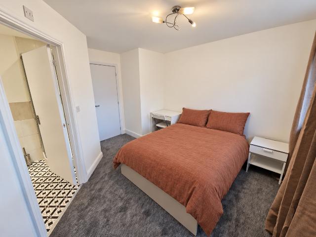 Wraysbury Drive, West Drayton UB7, 4 bed shared accommodation to rent, £880 pcm | PrimeLocation