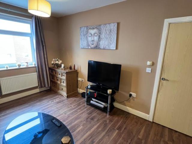 Wraysbury Drive, West Drayton UB7, Block of flats to rent, £1,950 pcm | PrimeLocation