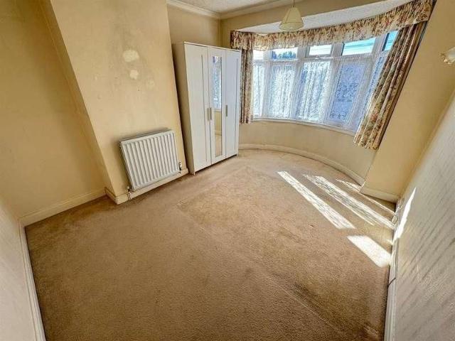 Wrexham Avenue, Walsall, WS2