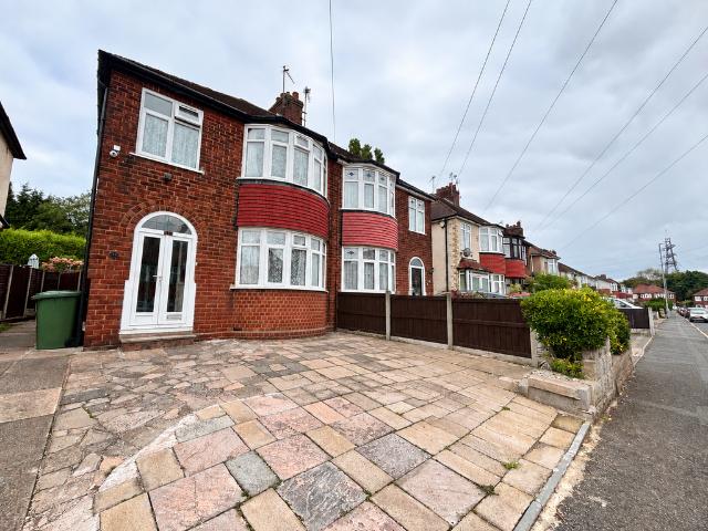 Wrexham Avenue, Walsall, WS2 3 bed house to rent £1,050 pcm £242 pw