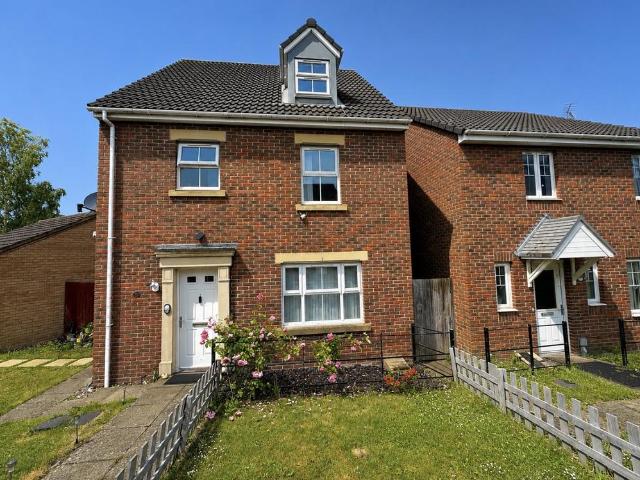 Wren Close, Corby 4 bed detached house to rent £1,550 pcm £358 pw