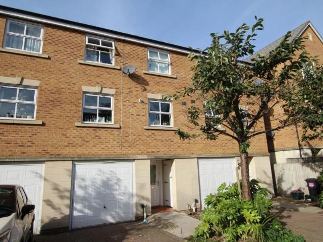 Wren Close, Stapleton, Bristol BS16, 7 bed property to rent, £5,040 pcm | PrimeLocation