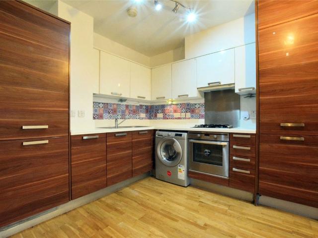Wren House, 334A Creek Road, Greenwich, London SE10, 2 bed flat to rent, £2,150 pcm | PrimeLocation