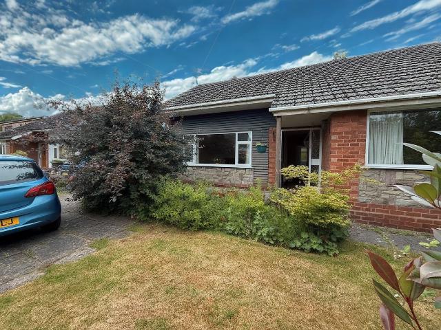 Wrenbury Rd, Aston CW5, 3 bed detached bungalow to rent, £1,000 pcm | PrimeLocation