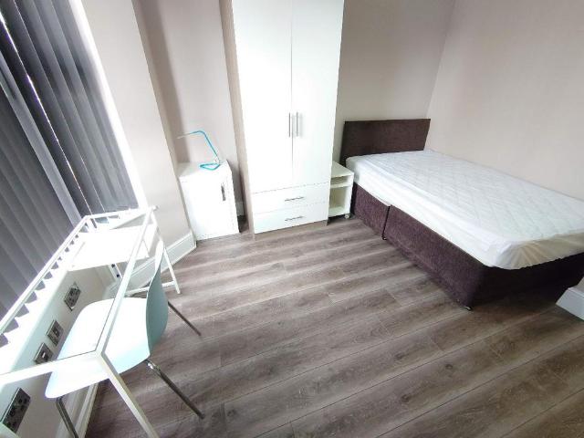 Wrenbury Street, Liverpool, L7 2PU, United Kingdom | 5 bed townhouse for rent #140225209 | Rentberry