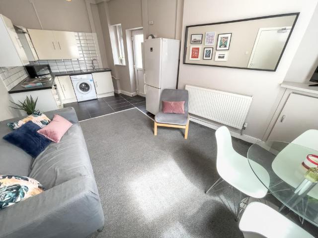 Wrenbury Street, Liverpool, L7 2PU, United Kingdom | 3 bed townhouse for rent #135673979 | Rentberry