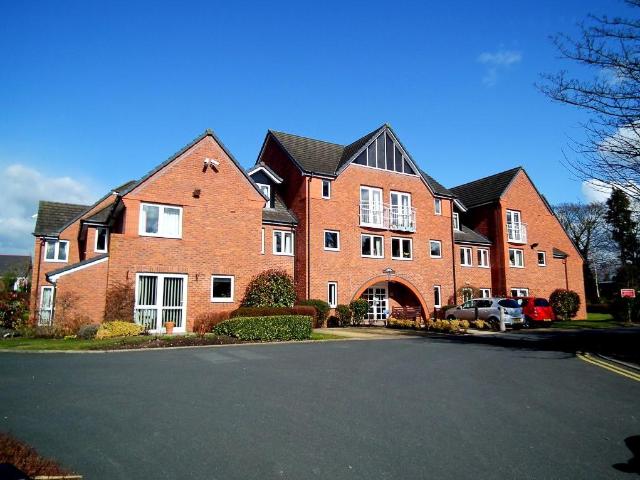 Wright Court, London Road, Nantwich, CW5 2 bed flat to rent £950 pcm £219 pw